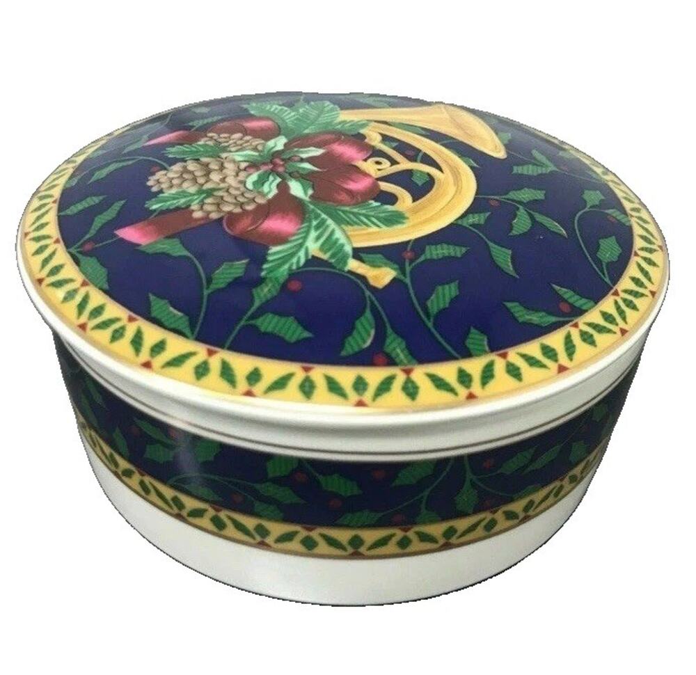 Mikasa “Holiday Music” Round Trinket Box with Lid Gold Horn Green Holly